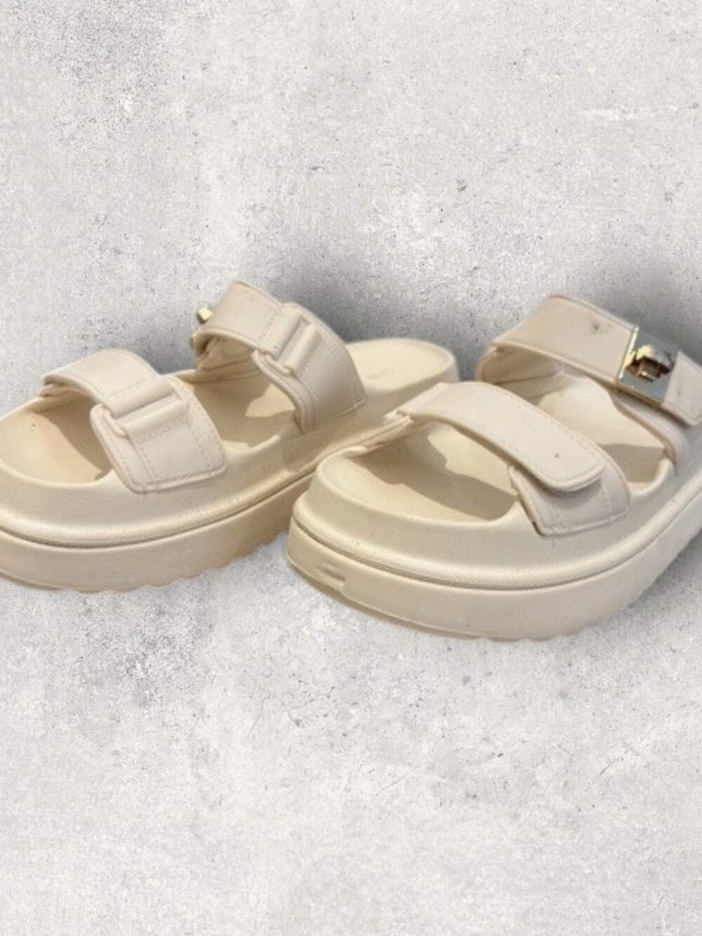 Steve Madden Platform Slides